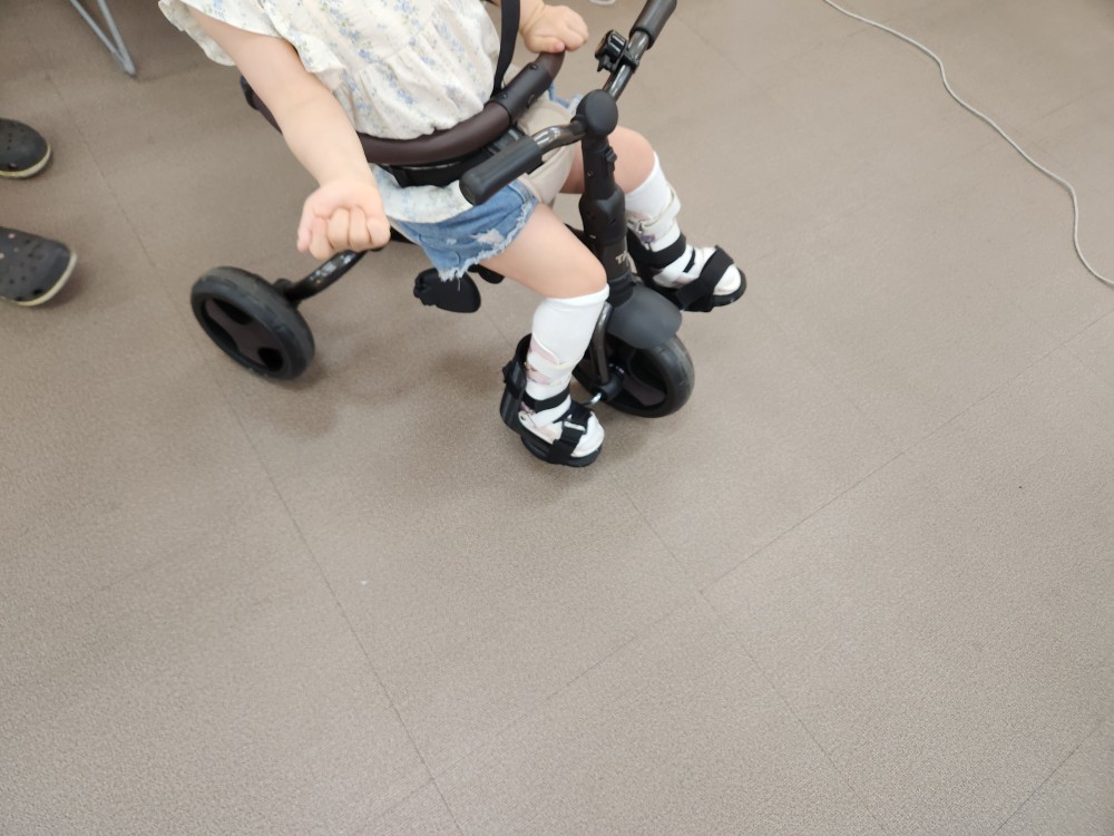 장애아동용 자전거 발판