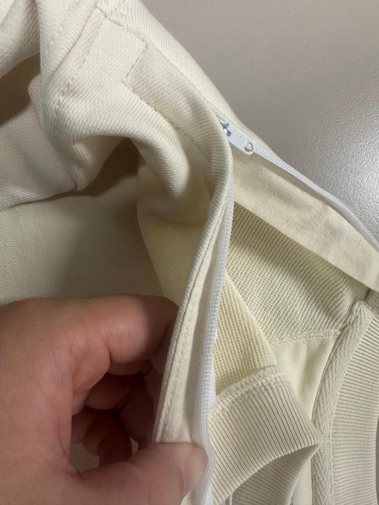 맨투맨 어깨 숨긴지퍼