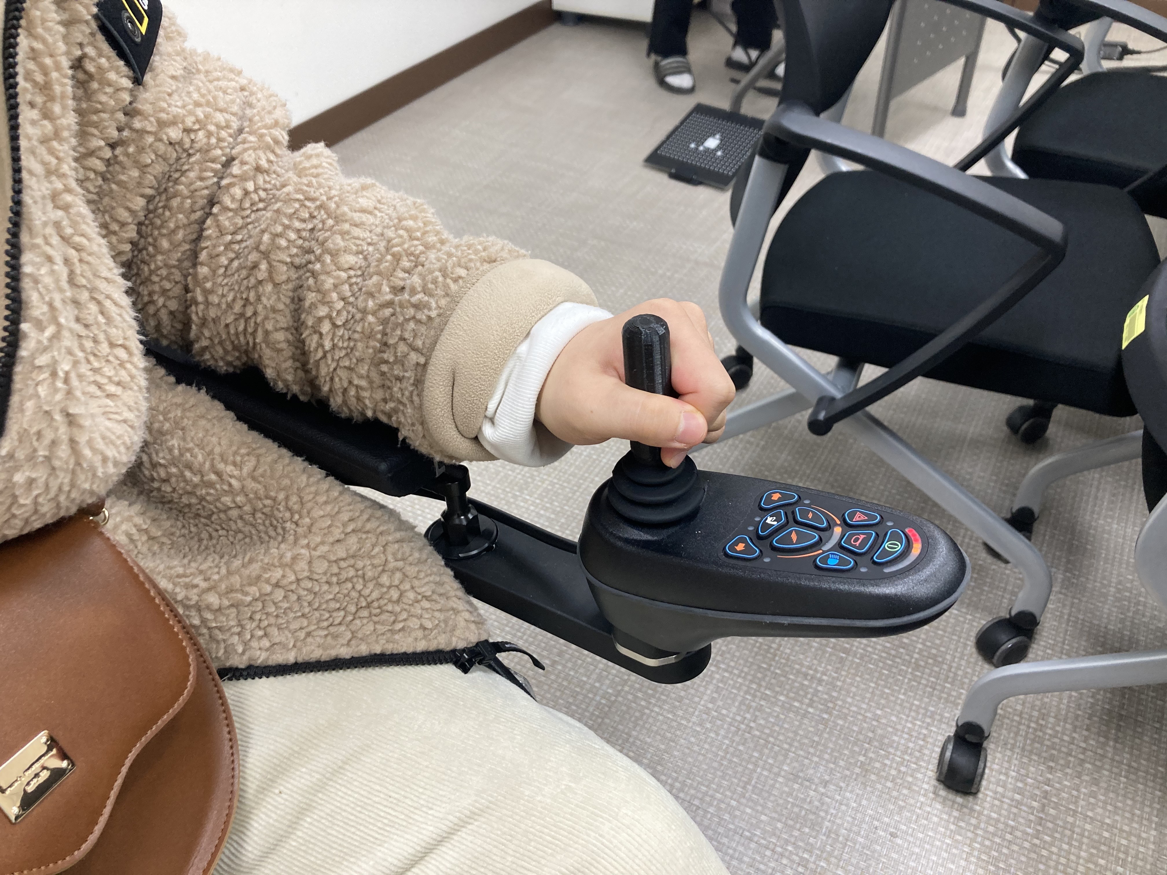 전동휠체어용 일자형덮개 조이스틱