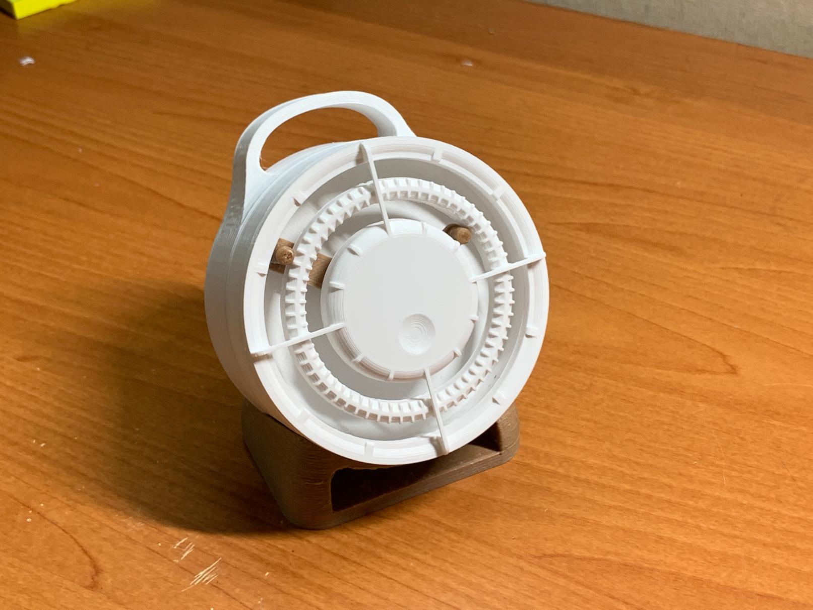 시각장애인을 위한 중저가 시계