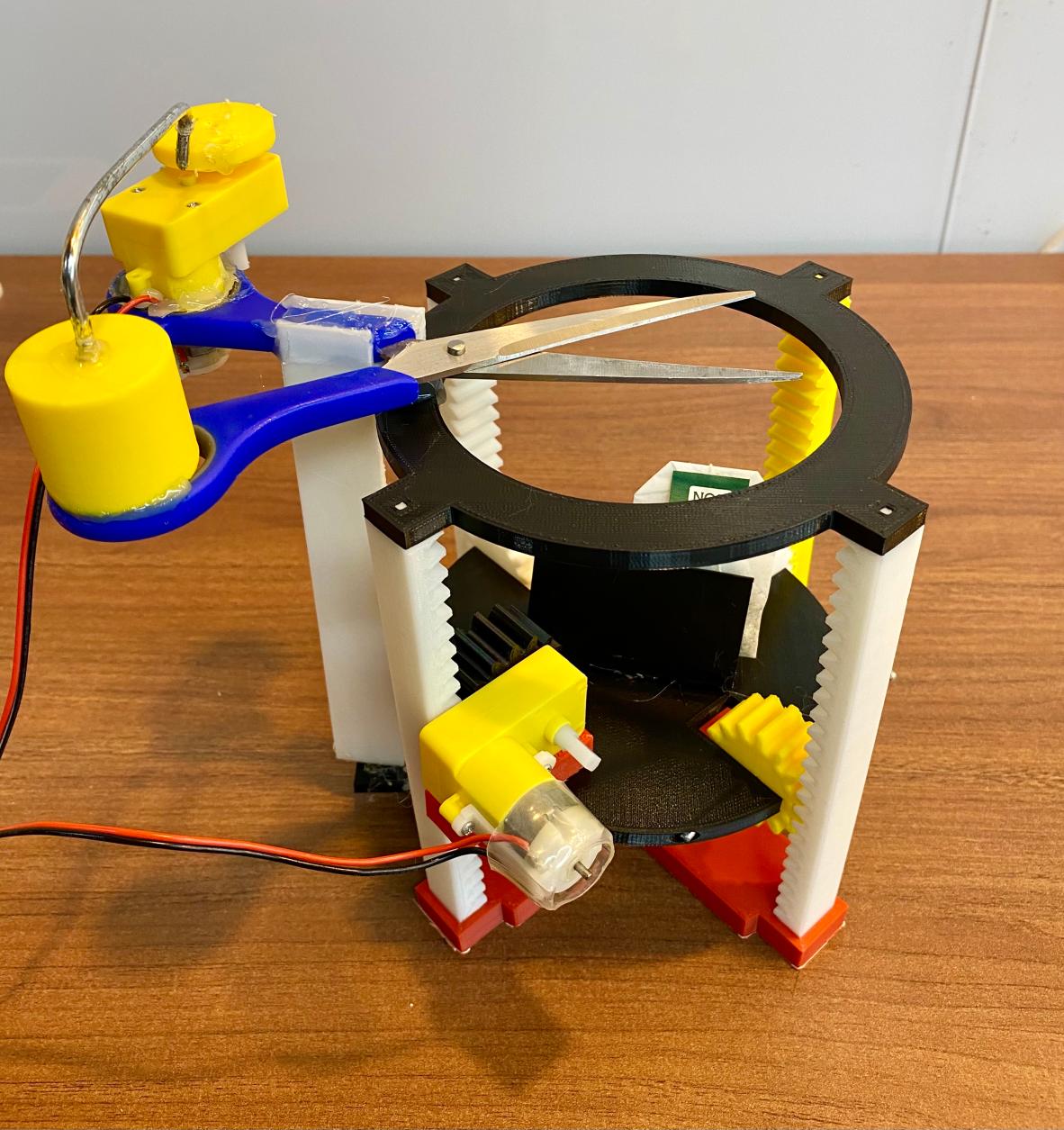 한손 사용자를 위한 높이조절 건강보조스틱 커팅기